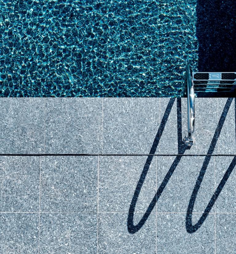 Lundhs Blue® tiled pool - photo by Morten Rakke