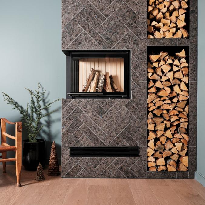 LUNDHS® – Antique® tile used for fireplace  –  photo courtesy of Morten Rakke for LUNDHS