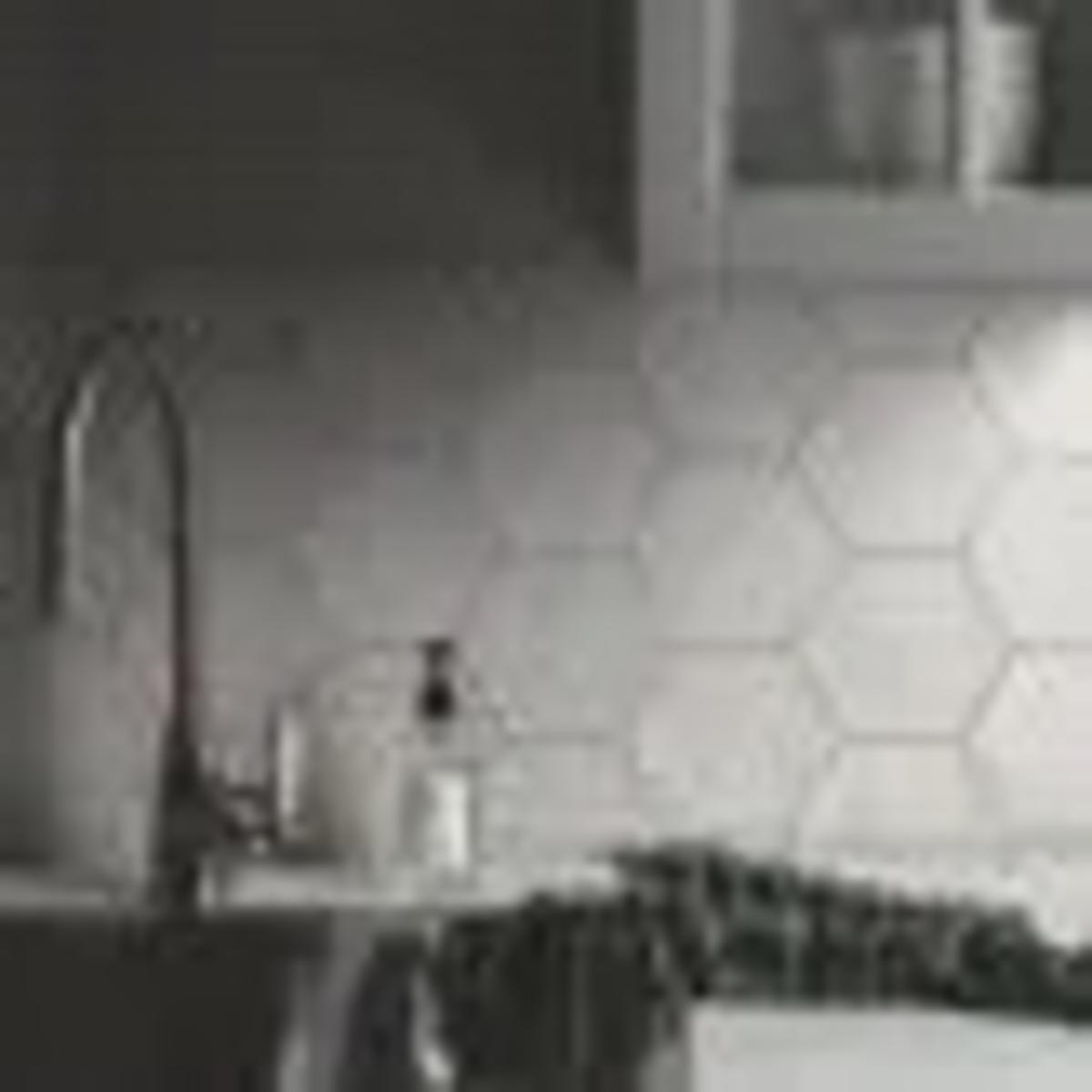 Nemo Tile + Stone: Casablanca Hexagon – Wind (5.5”x6.3”)
